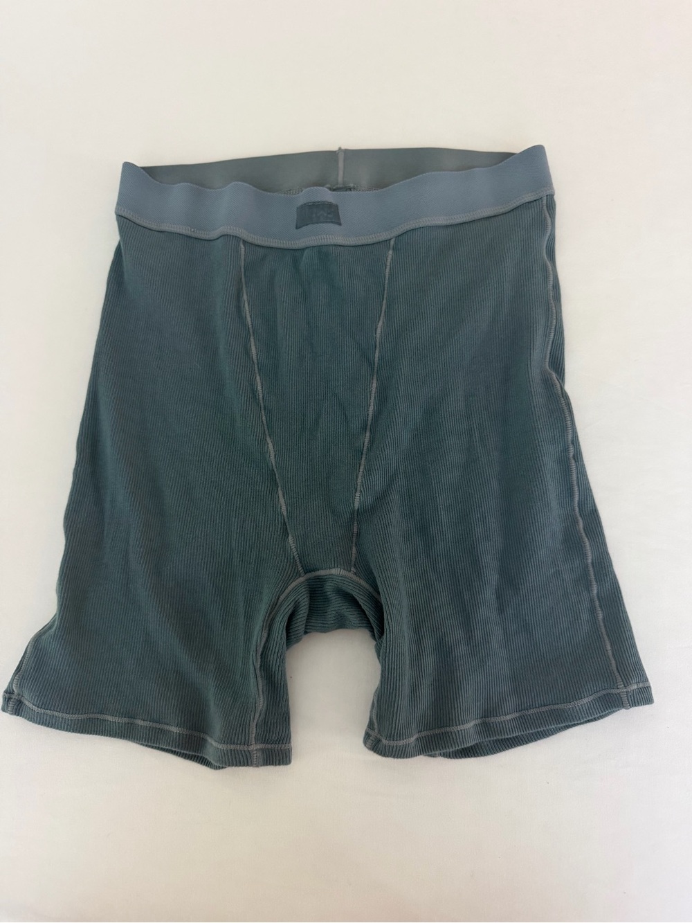 SKIMS Ribbed Lounge Boxer Shorts - Slate Blue